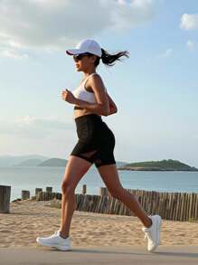 Innovista Luxuriöse Damen Sportsets in natürlichen Farbtönen mit Farbblöcken, raffiniertes Design, Trainingskleidung, atmungsaktiver aktiver Crop-Top-BH mit Leggings, Handytasche, zweiteiligeMetallicausführung für tägliches Yoga, Radfahren, HIIT, Büro bis Gericht, Brunch bis Fitnessstudio, Funktion Athleisure den ganzen Tag, dehnbar, Aktivkleidung für Herbst, Komfort, Bewegung, Mesh, atmungsaktiv, Ausschnitt, Cardio, Laufen, Cross-Fit, Outdoor-Übungen, gesund, utilitaristisch, chic, Riemendesign - Schwarz und Weiss - Übersicht 7