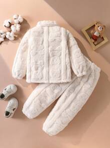 SHEIN Playful Pals 2 件套幼儿男童毛绒提花长袖 T 恤和裤子套装，带刺绣口袋的翻领开衫上衣和长裤 - 白色 - 查看 2
