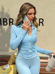 Sovereign Charm Jachetă sport pentru femei, culoare uni, cu mânecă lungă, croită, cu fermoar și pliuri