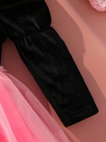 SHEIN زي هالوين للبنات الصغيرات، فستان قصير جميل، فستان بأكمام طويلة مع طقم شريط للرأس وسروال ضيق - متعدد الألوان - مشاهدة 5
