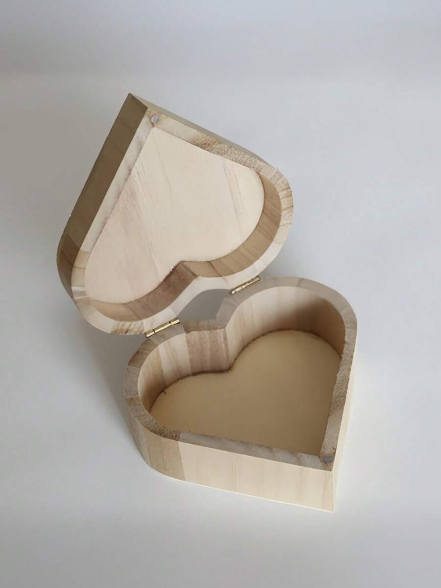 1PC Heart Shaped Wooden Jewelry Storage Box Organizer With Felt Lining Travel Portable Keepsake Gift Case For Rings Earrings Mothers Day Present Cosmetic Makeup Organizer Desk Decor