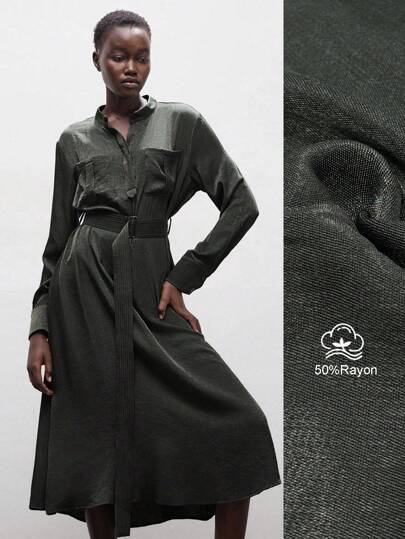 Lumivelle Tenue de femme en automne Vêtements de femme Satin Gloss Wear UrbanVibes Tenues d'enseignante Mode féminine Combinaison-pantalon avec laçage et boucle métallique Robe verte olive Robe col Robe cargo Robe chemise Tenues décontractées de femme Vêtements de printemps pour l'université