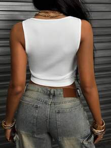 SHEIN Slayr 修身短款上衣，缺口领口和字母印花，让他安心，因为我是他的问题