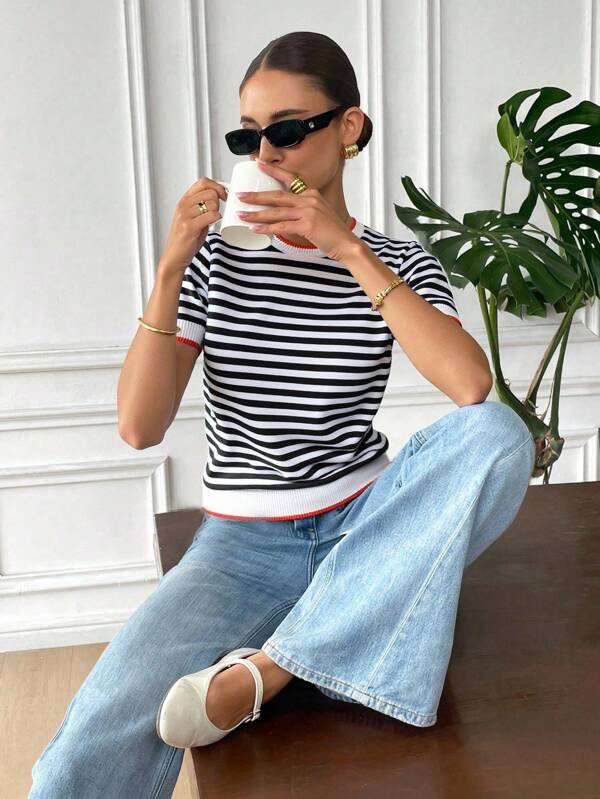 Serisse Women Fashionable Summer Simple Black And White Striped Knitted Top, All-Match,Knitted Sweater