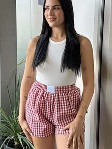 Lucia Bellido شورت بناتي موضة بنمط البارز الأحمر المنسوج - الأحمر - مشاهدة 4