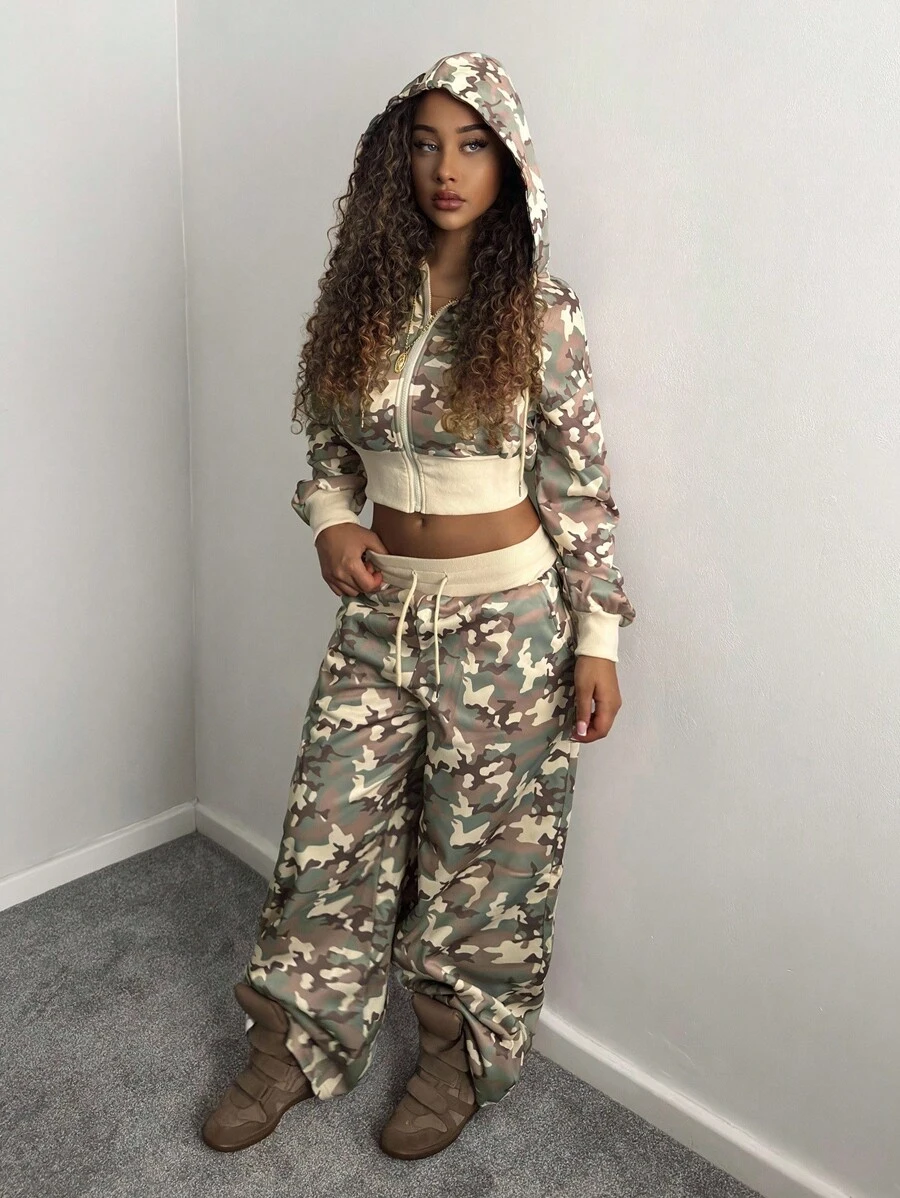 SHEIN HypeZone 美国街头迷彩长袖连帽外套和裤子两件套，秋季女装 - 彩色 - 查看 1