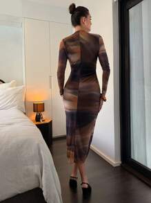 Lavishia 立领扎染印花长袖修身中长连衣裙 - 彩色 - 查看 2