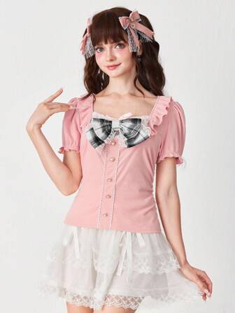 EDITION Maglietta aderente da donna in stile universitario carino, con patch in pizzo e motivo a quadri, decorata con fiocco