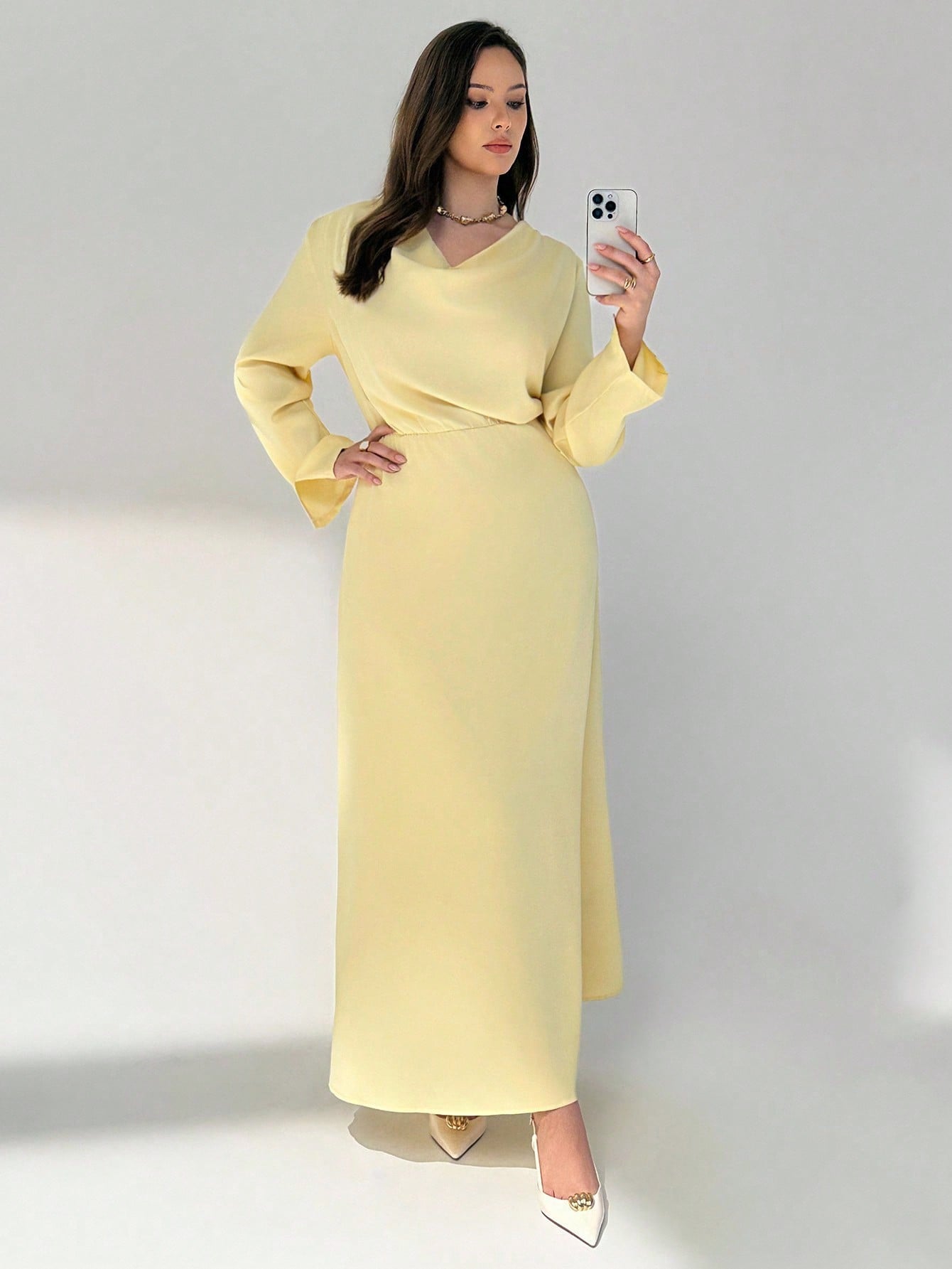 Auralis فستان نسائي أنيق بياقة منخفضة وأكمام طويلة...