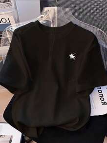 EMERY ROSE A Casual Large-Sized Women's Short-Sleeved T-Shirt With A Galloping Horse Pattern - Black - View 1