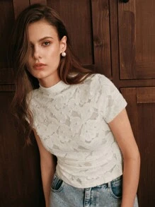 Anewsta Savoree Elegant Romantic 3D Floral Jacquard Stand Collar Fitted Short Sleeve Knit Tee With Pearl Decor