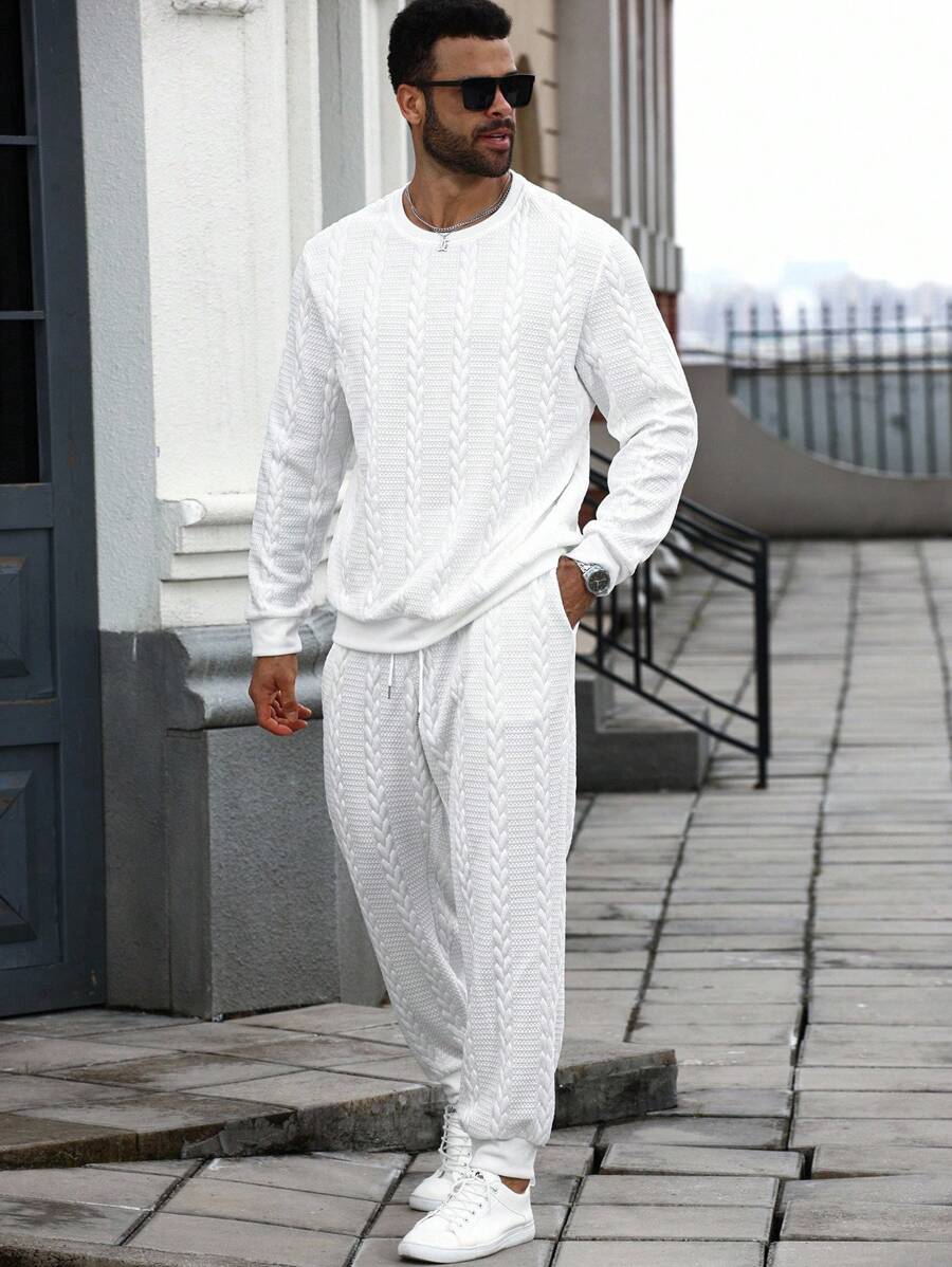 Manfinity Homme 2pcs/Set Men's Street Fashion, Ins Style Pullover Hoodie And Sweatpants Set, Pullover Knit Sportswear Set, Elastic Waist Drawstring Knit Pants, Airy Fabric, Crisp And Structured, Regular Fit Drop Shoulder Hoodie, Minimalist Luxe Style, Suitable For Daily Casual Wear, Fashion Styling, Back To School, Outdoor, Leisure, Sports. Holiday Gift, Boyfriend Gift