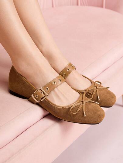CUCCOO DOLLMOD 圆头软底绒面革带双色金属铆钉装饰芭蕾蝴蝶结平底一脚蹬乐福鞋女款