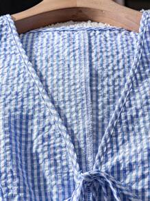 SHEIN Franclia 女士蓝色竖条纹系带无袖上衣和短裤两件套，夏季假日阳光之旅度假风，适合大学穿着