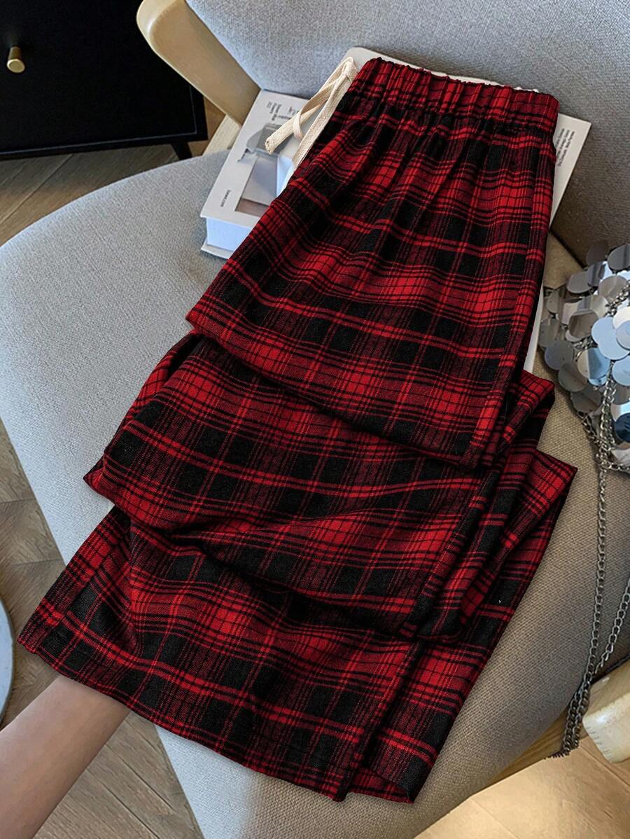 SHEIN Essnce بنطلون نسائي واسع الساق بخصر مطاطي بتصميم كاجوال مريح وفضفاض، بنمط مربعات حمراء، مناسب للخريف والربيع، ملابس يومية متعددة الاستخدامات، بنطلون واسع للعودة إلى المدرسة - الأحمر - مشاهدة 1
