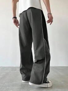 Manfinity EMRG Men's Casual Color Block Drawstring Straight Leg Pants, Loose Fit Long Patchwork Black Straight Leg Sweatpants, Fall Football - Dark Grey - View 2
