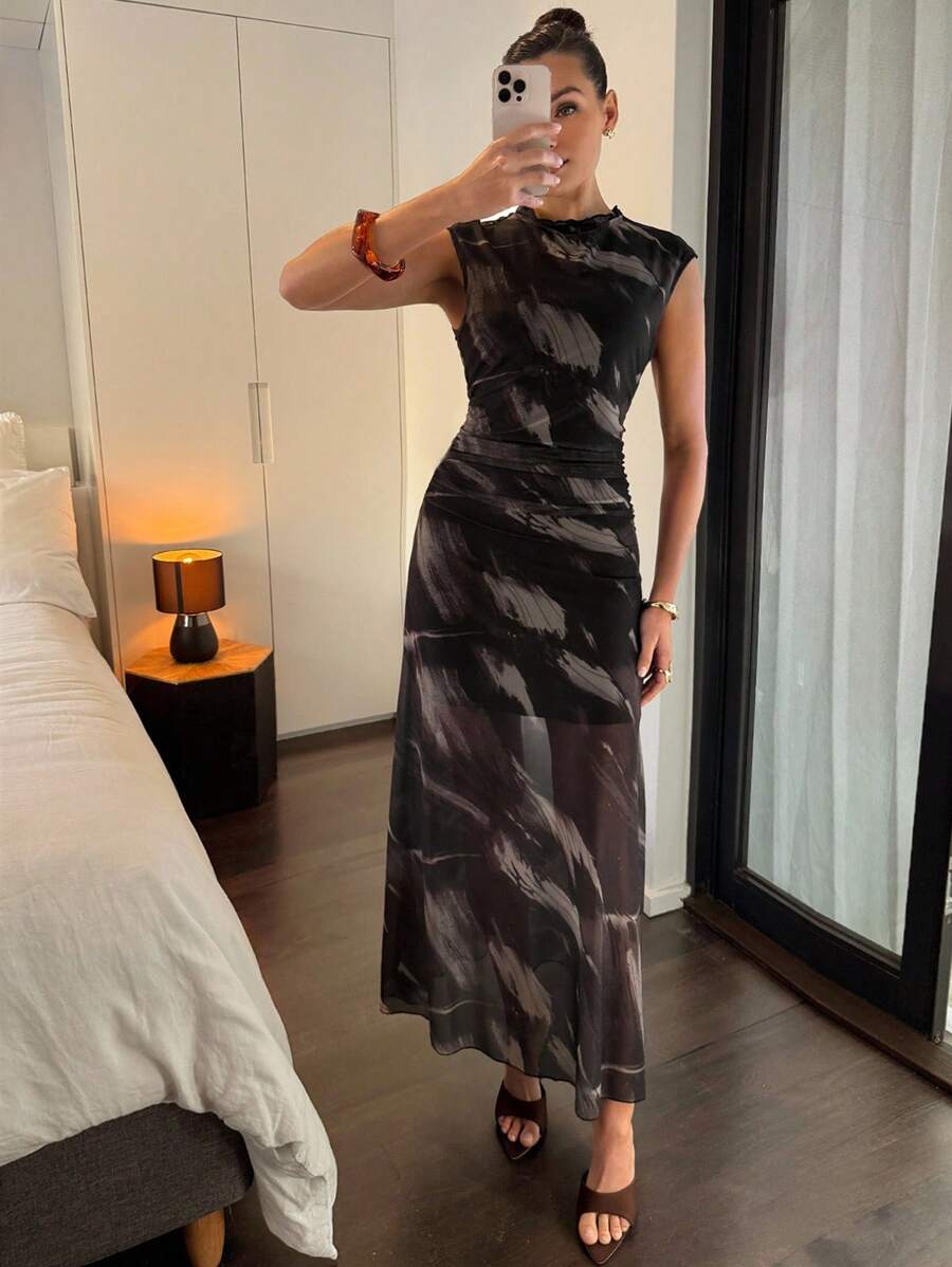 Lavishia 女士抽象印花全长优雅连衣裙 - 彩色 - 查看 1