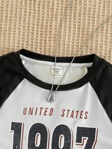 SHEIN 少女休闲复古1997印花黑白拼接短款修身圆领插肩袖套头T恤，春秋冬季90年代儿童复古女童90年代秋季