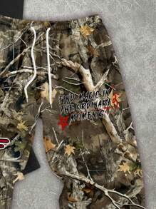 Manfinity ZONE917 男士宽松卡通红白涂鸦人物及裸枝迷彩印花针织短袖T恤及裤子套装 - 彩色 - 查看 5