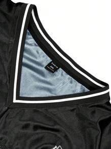 Manfinity Campus Court Plus Size Men Mesh Fabric T-Shirt With V-Neck - Black - View 3