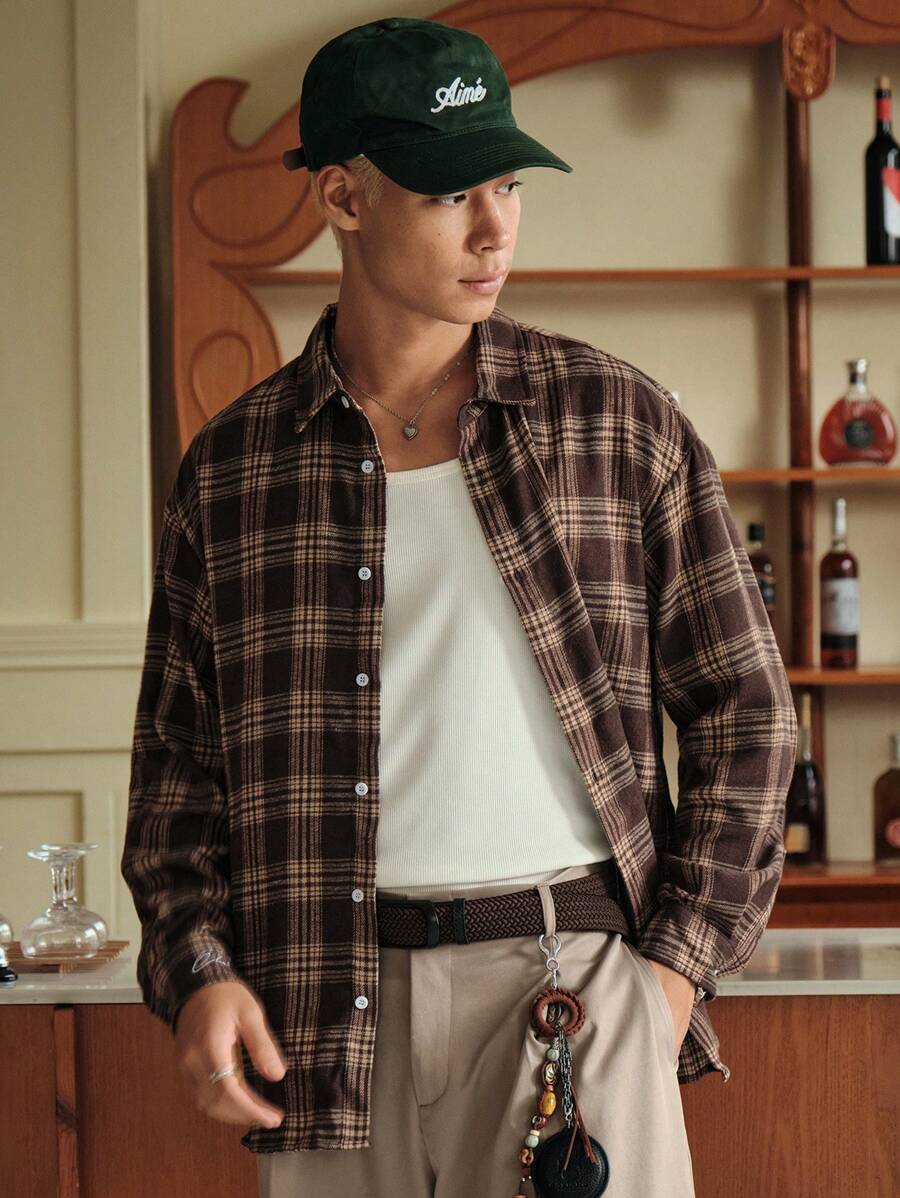 SWAVVY 男士宽松棉质格子印花落肩衬衫，秋季情侣装，长袖上衣 - 咖啡棕 - 查看 1