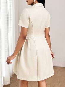 SHEIN Lady 女士优雅法式 V 领荷叶边双排扣腰 A 字短袖短裙，适合春夏季通勤 - 杏色 - 查看 2