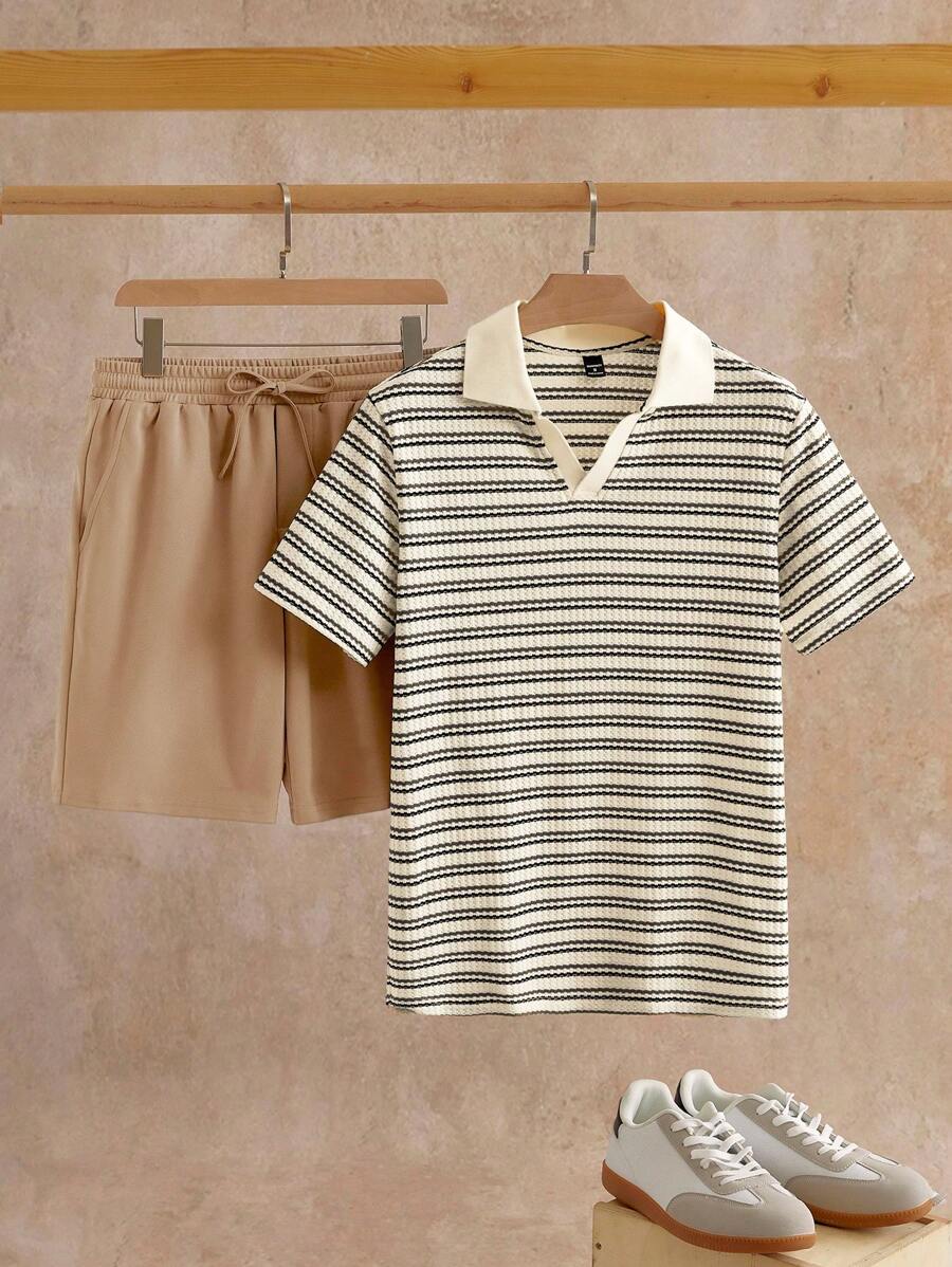 Manfinity VCAY 2 Stück Herren Lässig gestreiftes Kurzarm Poloshirt und einfarbige Shorts Poloshirt-Anzug Herren Sommer Set Herren Resort Outfit Herren Sommer Outfits Sommer Outfits für Herren Strandoutfit, Old Money - Verschiedenfarbig - Übersicht 1