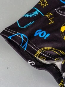 9件套男童图案印花内衣套装，包含足球、篮球、滑板、游戏机图案，复古街头风格，适合外穿