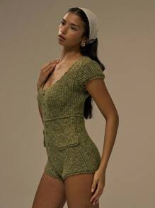 MUSERA 圆领针织修身纽扣连体裤，秋季可爱街头风，适合节日、农舍乡村、复古风等多种场合，也适合秋冬季、晚宴、新年、假日、春夏等季节穿着。 - 橄欖綠 - 查看 4