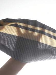 SHEIN 2 piezas Conjunto de suéter y pantalón para niños pequeños, suéter de rayas grises y blancas, y pantalón largo