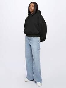 SUMWON WOMEN Áo hoodie crop top cỡ lớn có túi giữa Áo nỉ cổ điển Bộ sưu tập thời trang dạo phố thiết yếu mùa thu đông Đồ mặc nhà Quần áo thể thao thường ngày Mũ trùm đầu có dây rút - màu đen - Xem 7