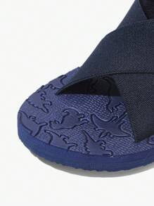 1 双可爱时尚百搭卡通恐龙男童休闲轻便室内拖鞋，春夏