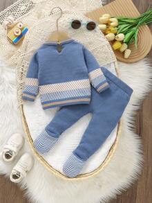 SHEIN 毛衣套装，可爱小马提花套头毛衣+新生儿连脚裤，2件套时尚休闲男婴针织套装，男婴小马毛衣套装，针织两件套，男婴两件套服装，男婴冬季服装，男婴秋季服装，男婴秋季套装