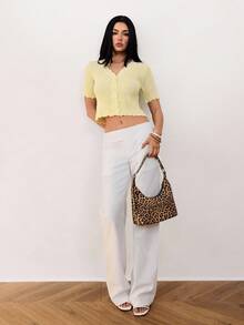 SHEIN Tall Women's Solid Color Short Sleeve Single-Breasted V-Neck Cropped Knit Top Pale Yellow Top, Tall Women - Yellow - View 5