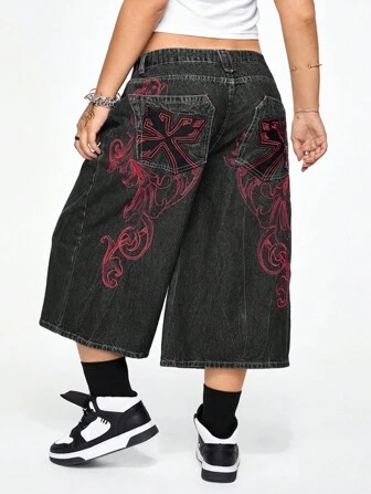 Grunge Punk Plus Size Vintage Street Style Back Pocket Floral Embroidery Pattern Loose Denim Capri Shorts