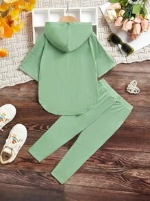 SHEIN ModeFlare Wear 2pcs/Set Young Girl Summer Cute Floral Girl Silhouette Print Round Neck Short Sleeve Hoodie Top & Long Pants Set For Young Girls, Casual, Comfy, Cotton Blend Green Baby Girls Setskids Girl Outfit Greengreen Kids Outfit - Green - View 2