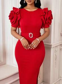 SHEIN Lady فستان عشاء أحمر للنساء، لون أحمر ثابت، رقبة دائرية، زخرفة زهرية ثلاثية الأبعاد، أكمام قصيرة، فستان متوسط الطول مناسب، أنيق