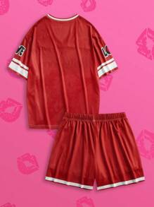 Slaydiva Betty Boop x SHEIN Bộ đồ thể thao đường phố mùa hè mới, họa tiết chữ cái và hoạt hình Betty, gồm áo thun ngắn tay cổ chữ V dáng rộng và quần short lưới dáng rộng. - Đỏ - Xem 4