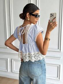 Serisse Áo cánh hở lưng cổ chữ V phối ren kẻ sọc dành cho nữ - Màu xanh lam - Xem 3