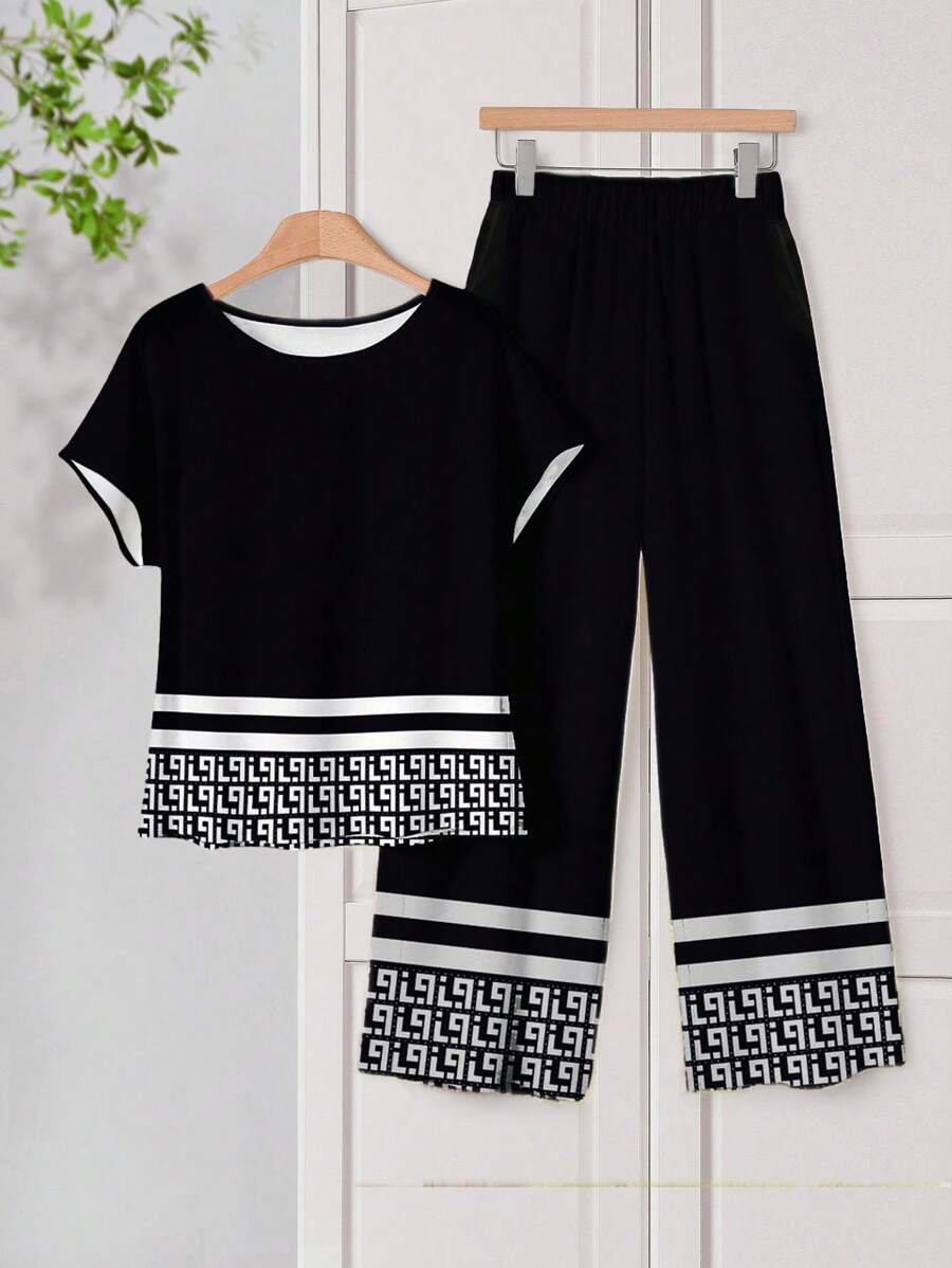 Rusticease Casual Textured Round Neck Short Sleeve Loose Pants Women's Versatile 2 Pieces Set, Spring/Summer,Casual - Black and White - View 1