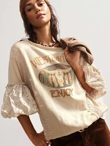 Bohemela 女式休闲时尚街头牛仔风格标语印花撞色希菲灯笼袖蕾丝细节宽松 T 恤，春/秋 - 杏色 - 查看 1