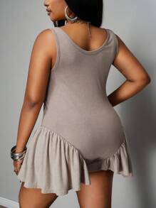 Slaydiva 2025 New Women's Plus Size Casual Street Sports Sleeveless Deep U-Shaped Vest Short Wide Leg Women's Jumpsuit, Khaki Color, Suitable For Music Festivals, Western Style, Nomadic Style, Birthday Parties, Graduation Season, Student Wear, Daily Outings, Versatile, Casual Style, Vacations, Cruise Travel, Beaches, Sunbathing, Popular Internet Celebrities, Minimalist Leisure, Street Wear