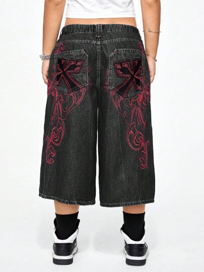 Grunge Punk Plus Size Vintage Street Style Back Pocket Floral Embroidery Pattern Loose Denim Capri Shorts