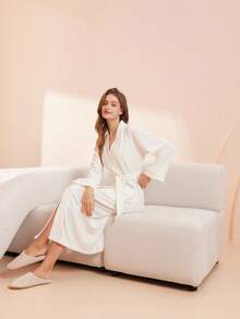 SHEIN 1 Áo choàng tắm đôi màu trắng mới dành cho nam và nữ. Chất liệu áo choàng tắm dài tay, khăn tắm dài, thấm hút tốt, nhanh khô, thoáng khí, mềm mại và tinh tế cho da. Có thể mặc được cả bốn mùa, thích hợp sử dụng ở nhà hoặc trong các kỳ nghỉ. Áo choàng tắm đôi. - trắng - Xem 6