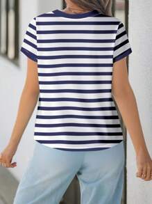 SHEIN EZwear 休闲花卉图案拼色海军蓝和白色圆领宽松短袖T恤女款，适合夏季 - 彩色 - 查看 2