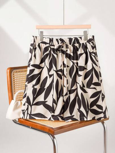 SHEIN LUNE Plus Size Military Green Comfortable Casual Shorts, Minimalist & Stylish, Suitable For Summer Mother Day