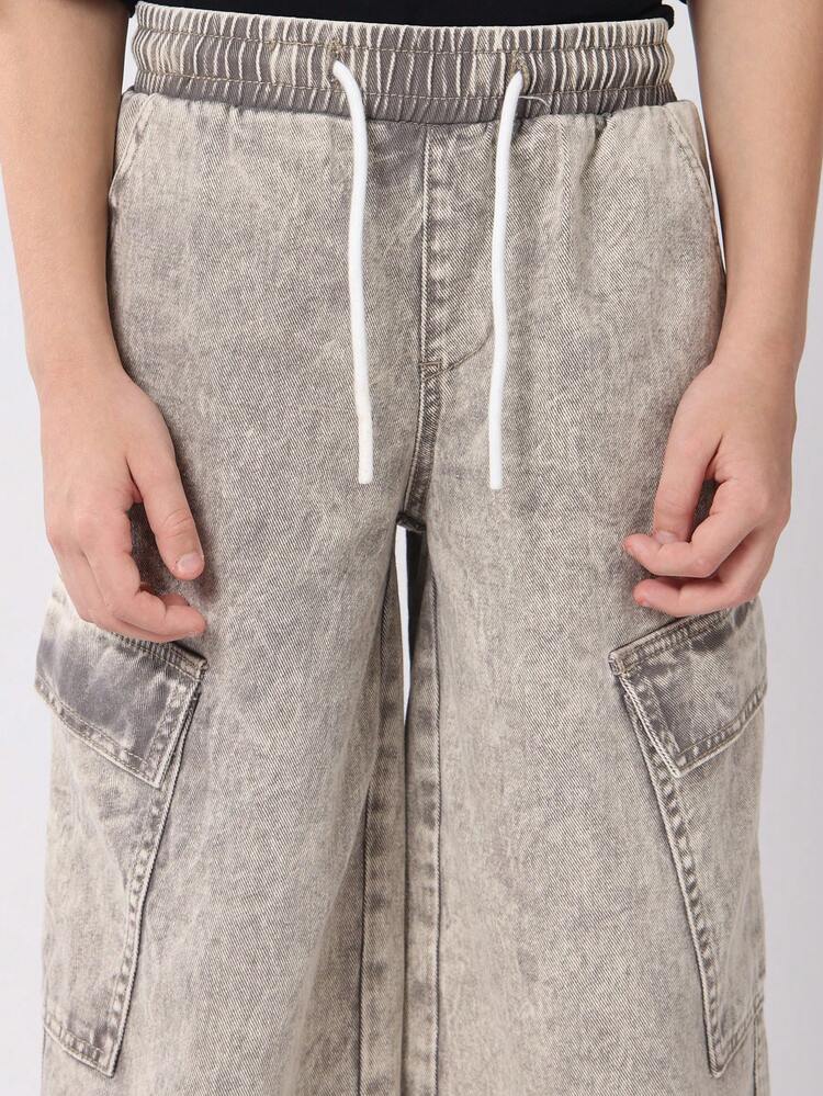 Wide Leg Denim Jeans With Slanted Cargo Pockets