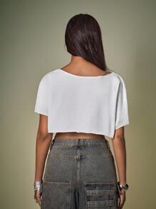 Shutterstock Y2Kool White, Casual, Loose, Punk, Goth, Cross, Chain Decor Women Cropped Oversized Asymmetric Crew Neck T-Shirt, Suitable For Summer Off The Shoulder Top Party Top - White - View 3