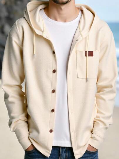 Manfinity Homme Chaqueta casual con capucha blanca para hombres con bolsillos y logo estampado, sudadera con capucha para hombres en color crema, sudadera con botones, sudadera para hombres en beige, otoño