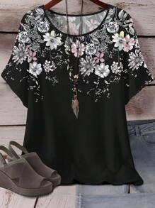 EMERY ROSE Camiseta de manga corta con estampado floral pequeño en negro para tallas grandes - Multicolor - Ver 1